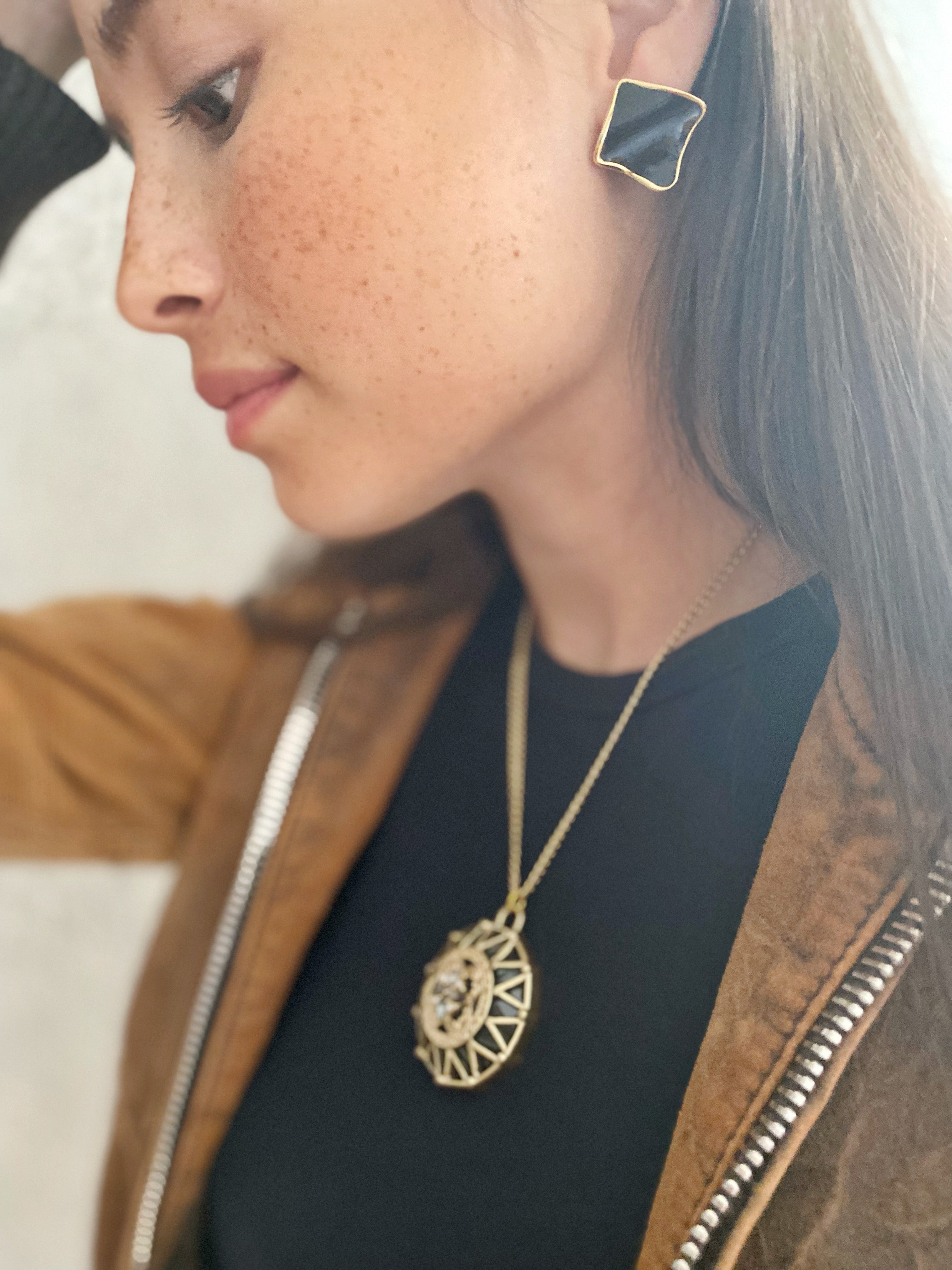Collier Brixton