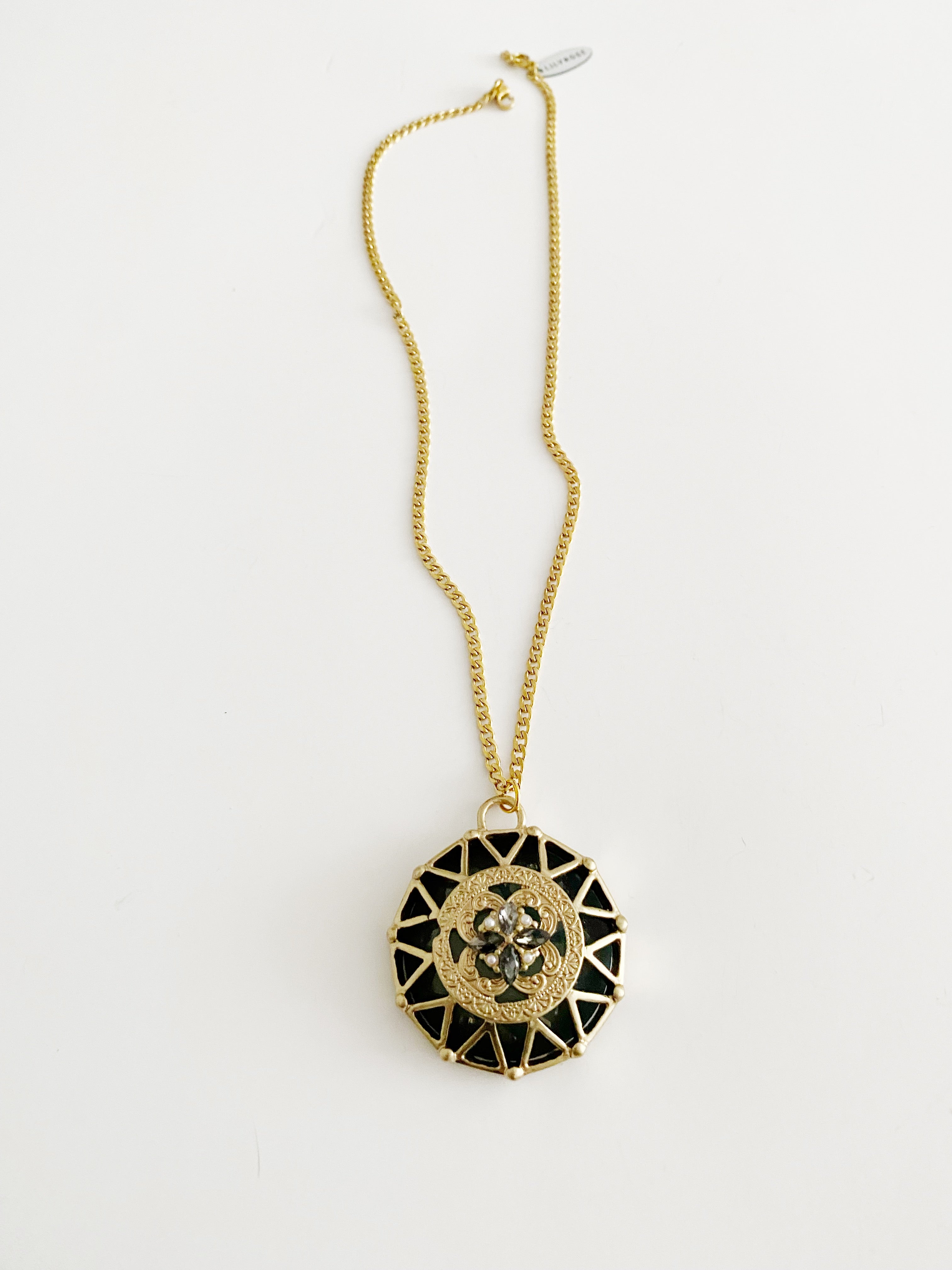 Collier Brixton