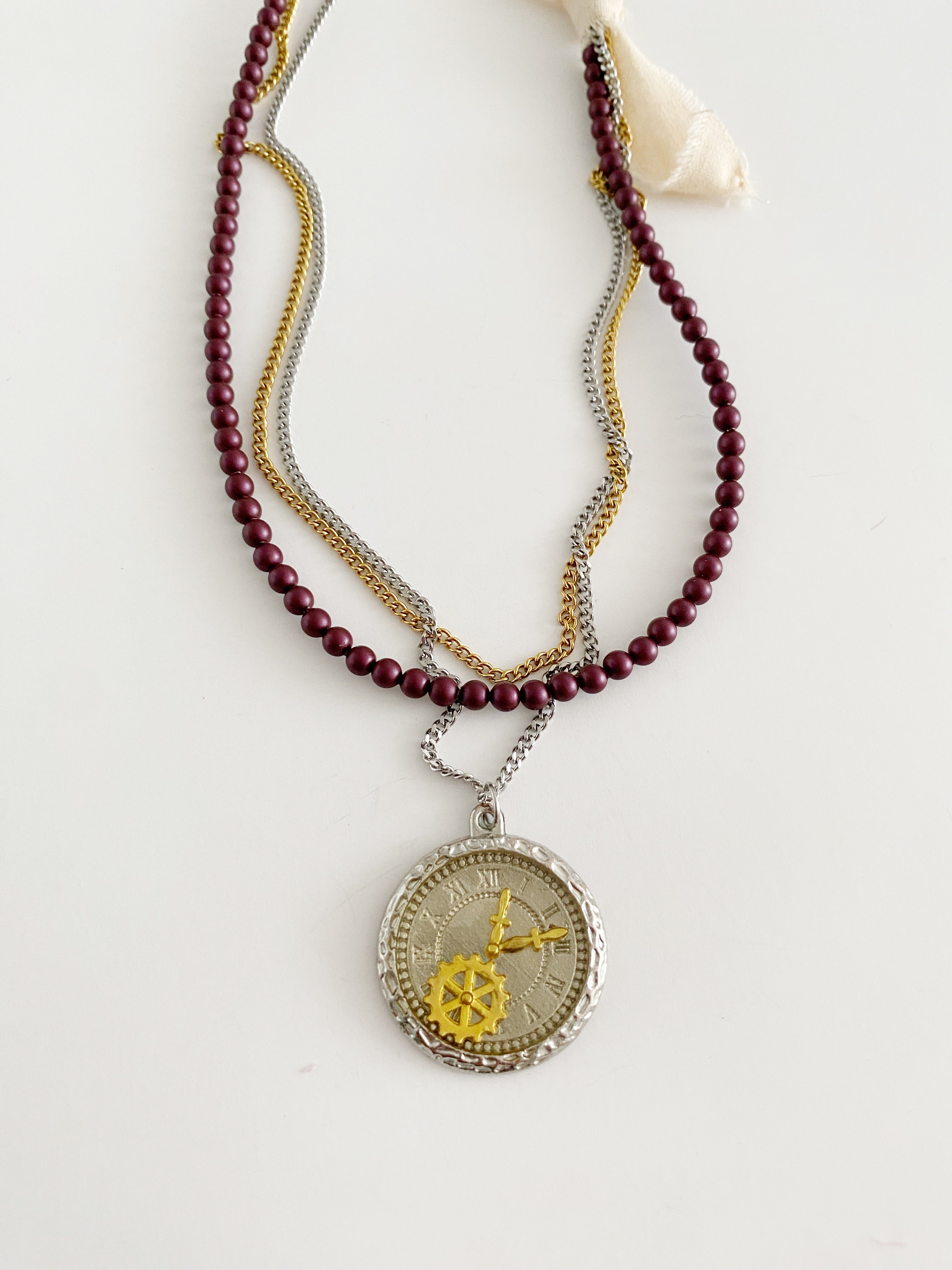 Ensemble de colliers Time travel