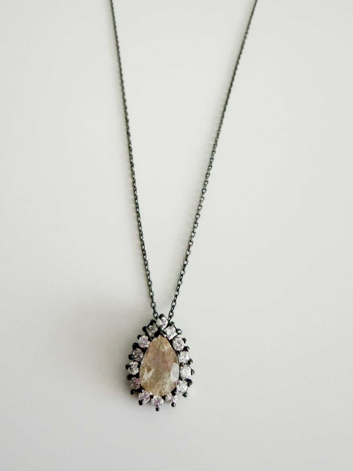 Collier Lennox