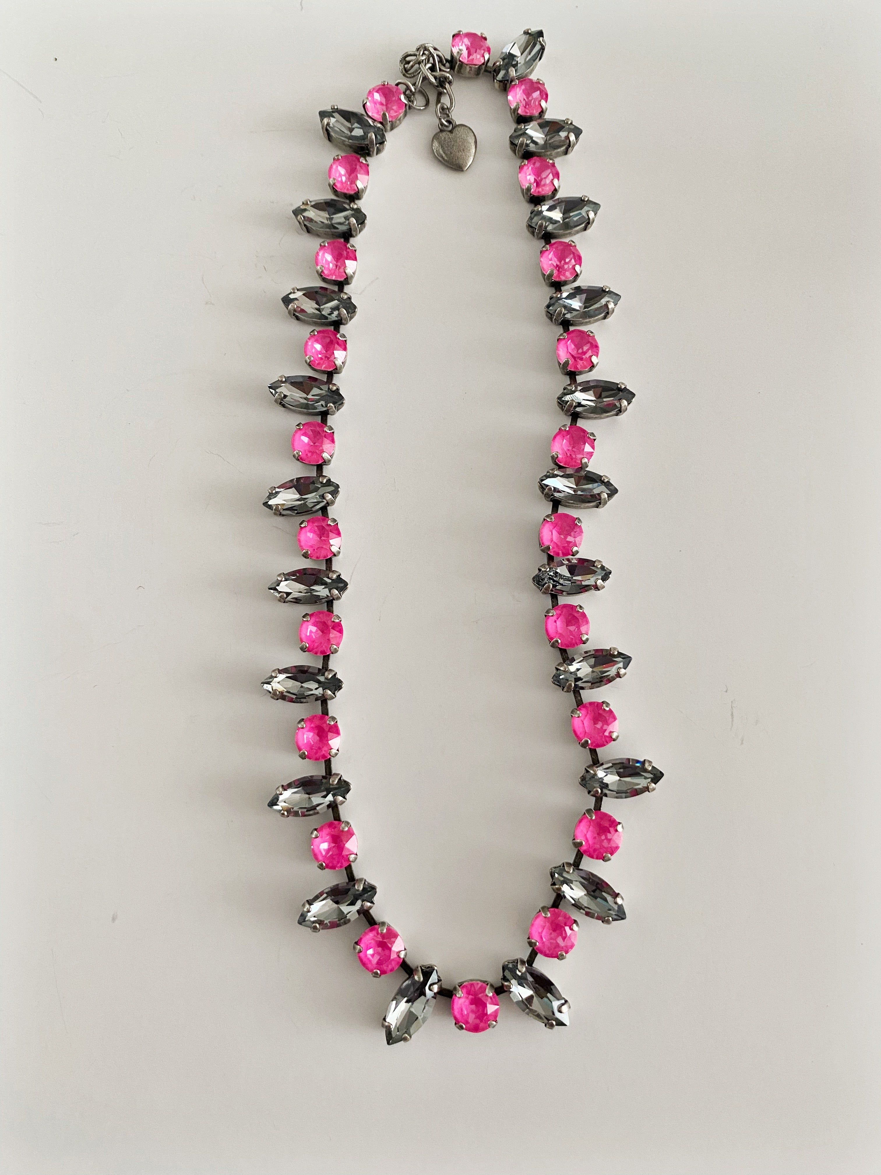 Collier Lawrence \ neon pink ( Tiroir de Julie ❤️‍🔥)