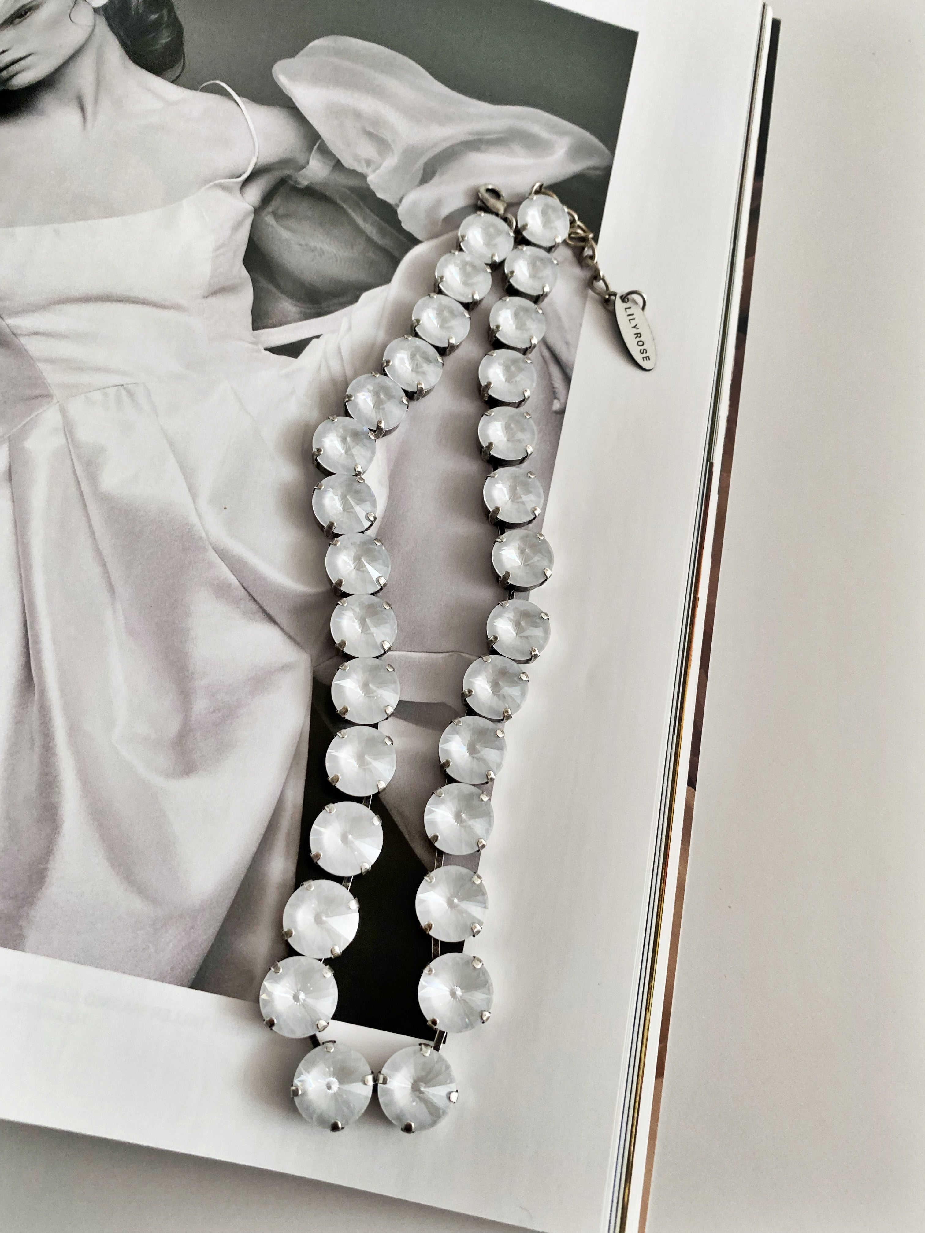 Collier Gypsie Electric white