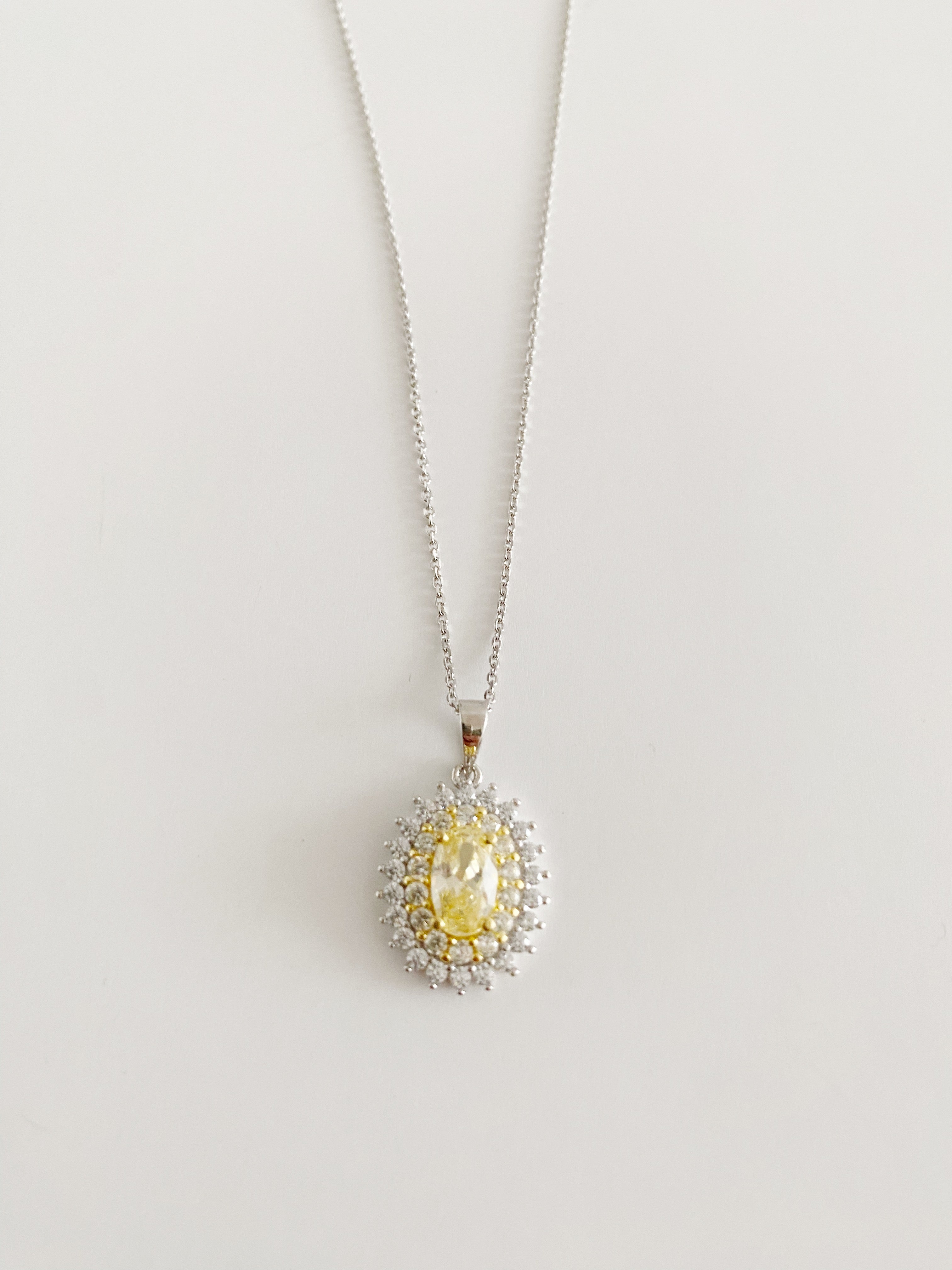 Collier NO.16 \ Dernière chance